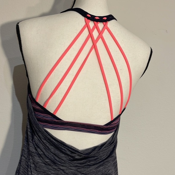 NWOT lululemon tank top - Picture 4 of 8